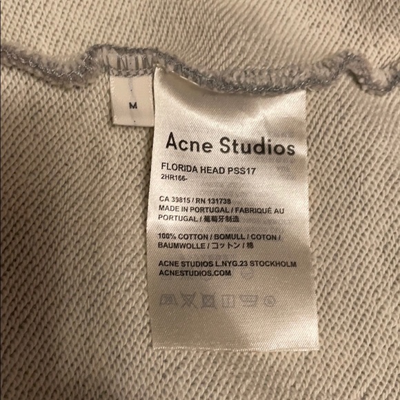 Sweater - Picture 5 of 5